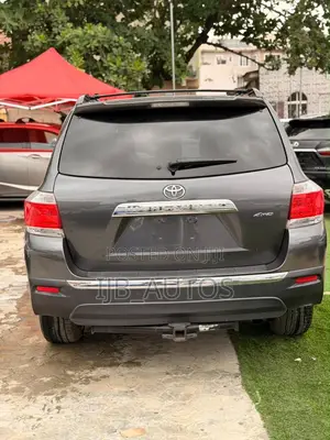 Toyota Highlander Limited 3.5l 4WD 2013 Gray