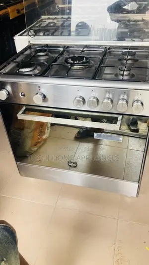 Clean Imported 5 Burner Gas Cooker
