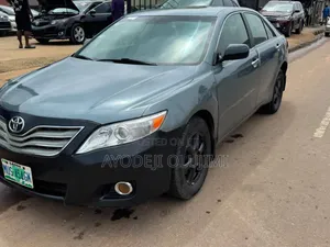 Toyota Camry 2008 Gray