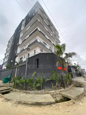 3bdrm Apartment in Lekki Phase 1 for sale