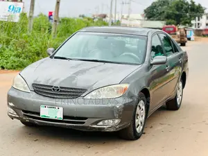 Toyota Camry LE V6 4dr Sedan (3.0L 6cyl 5A) 2004 Gray