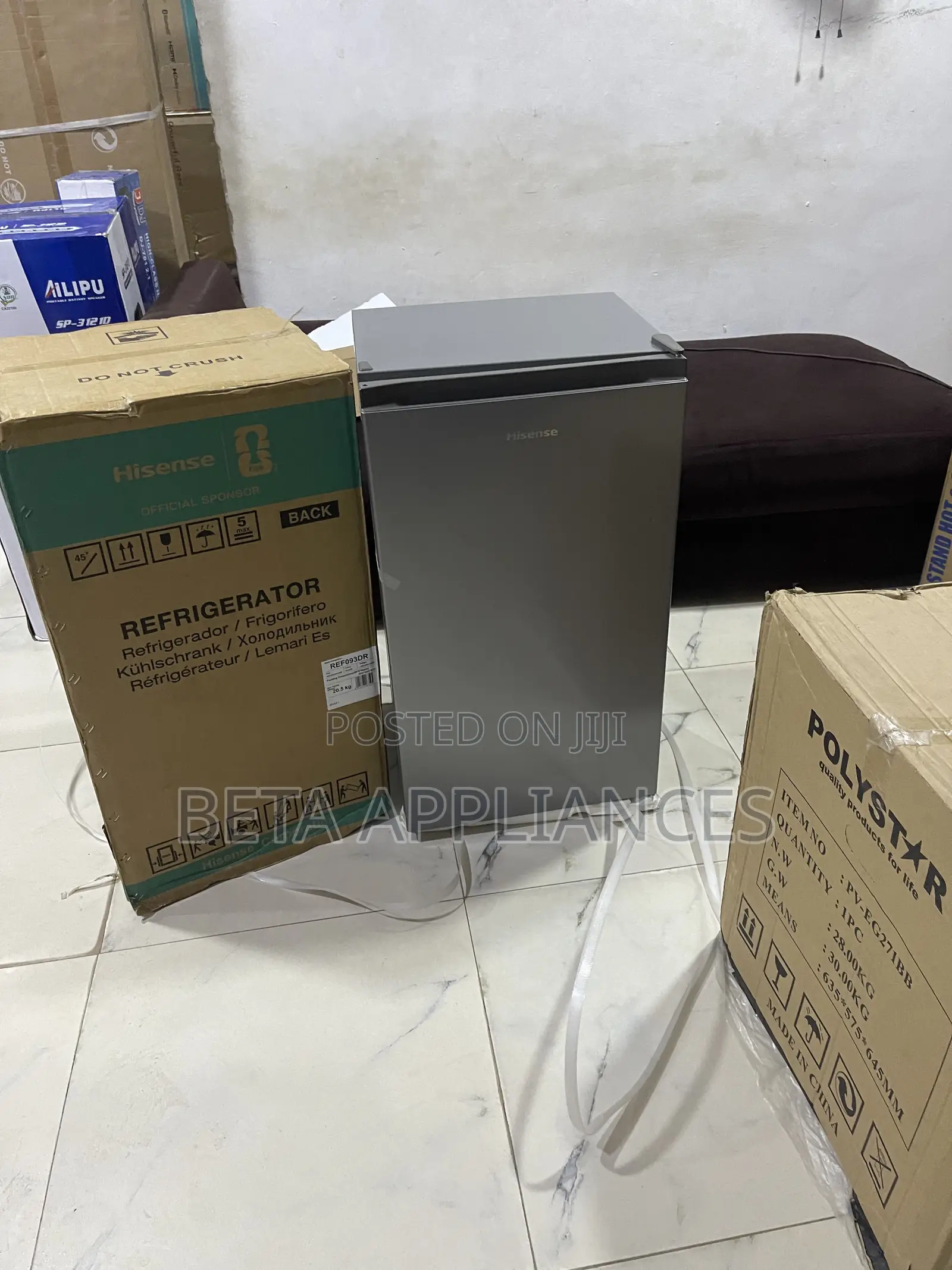 Hisense Apartment Size Refrigerator