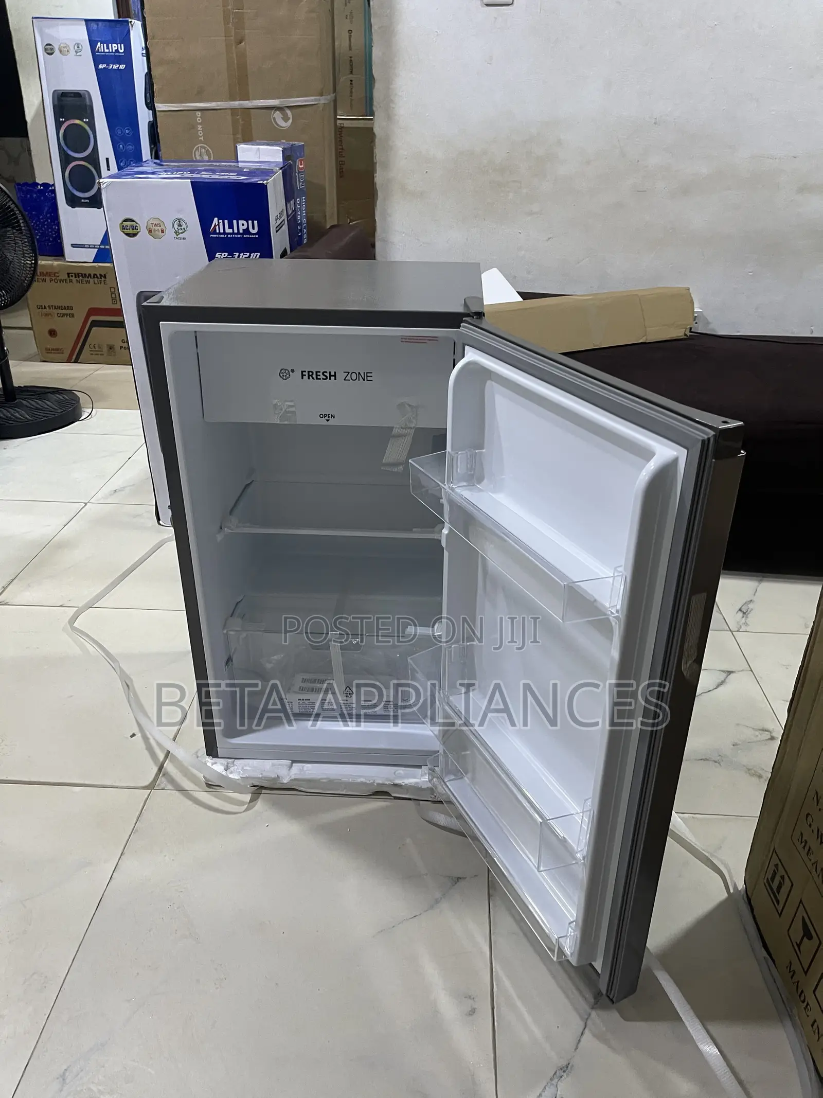 Hisense Student Room Refrigerator 90L