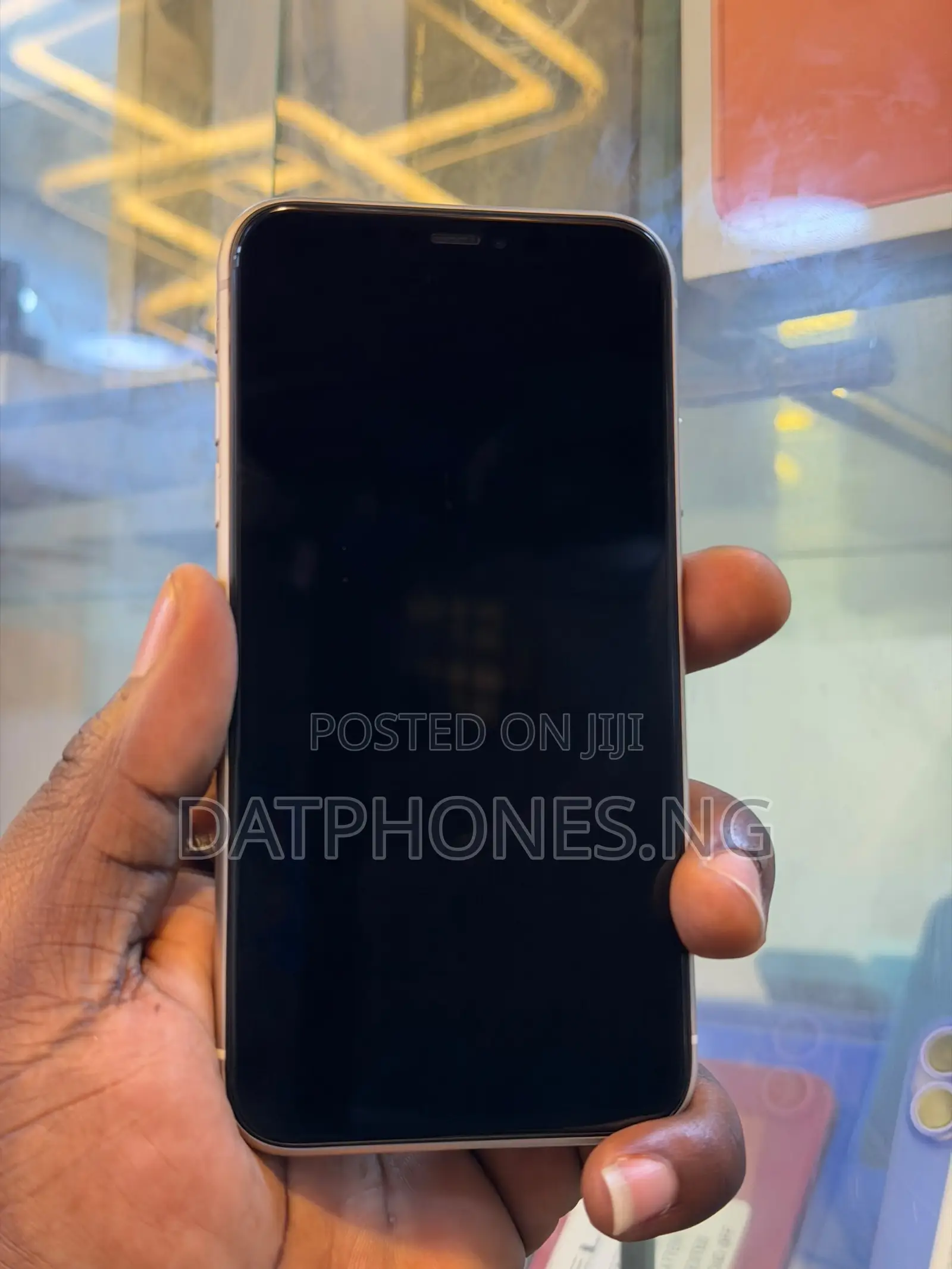 Apple iPhone 11 64 GB White