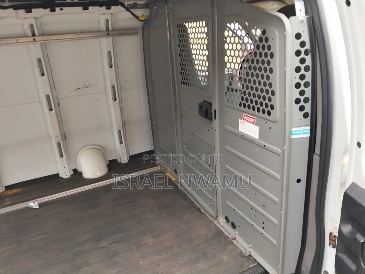 Chevrolet 3500 2013 White