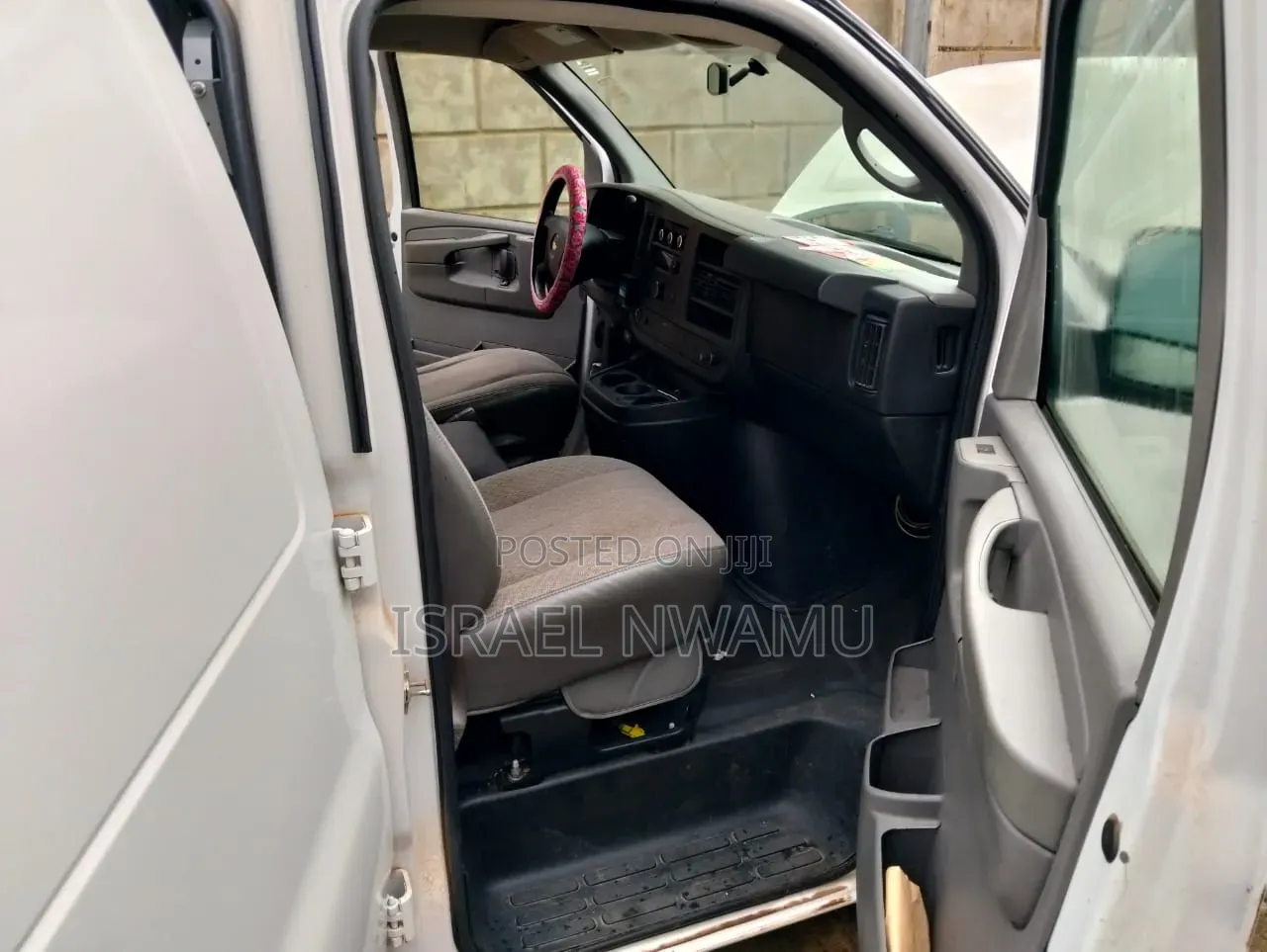 Chevrolet 3500 2013 White