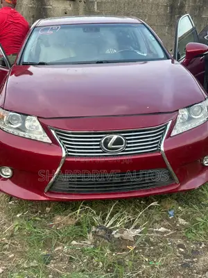 Lexus ES 350 FWD 2014 Red