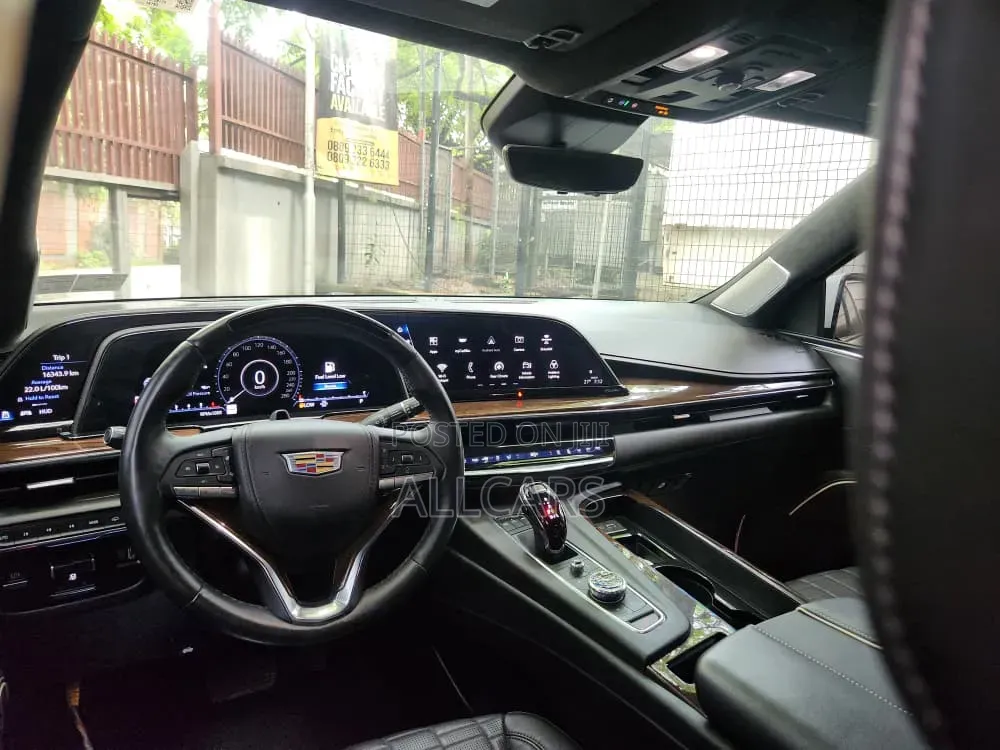 Cadillac Escalade 2024 White