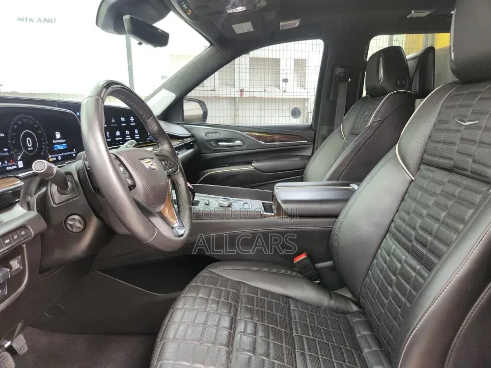 Cadillac Escalade 2024 White