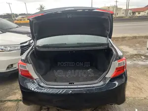 Toyota Camry 2014 Blue