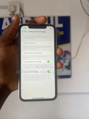 Apple iPhone XR 128 GB White