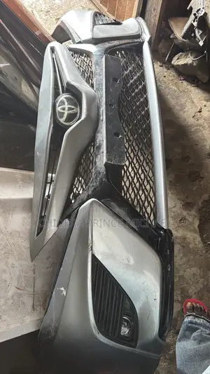 Complete Front Bumper With Grill for Toyota Corolla Sport 2020/23 Mod