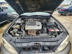 Lexus ES 300 2000 Gray