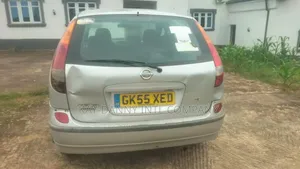 Nissan Pino 2007 Silver