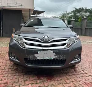 Toyota Venza XLE 2012 Gray