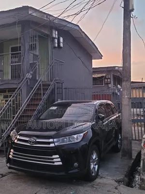 Toyota Highlander 2014 Black