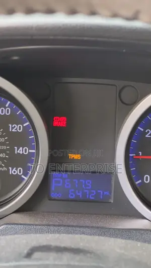 Hyundai Genesis 2011 Silver