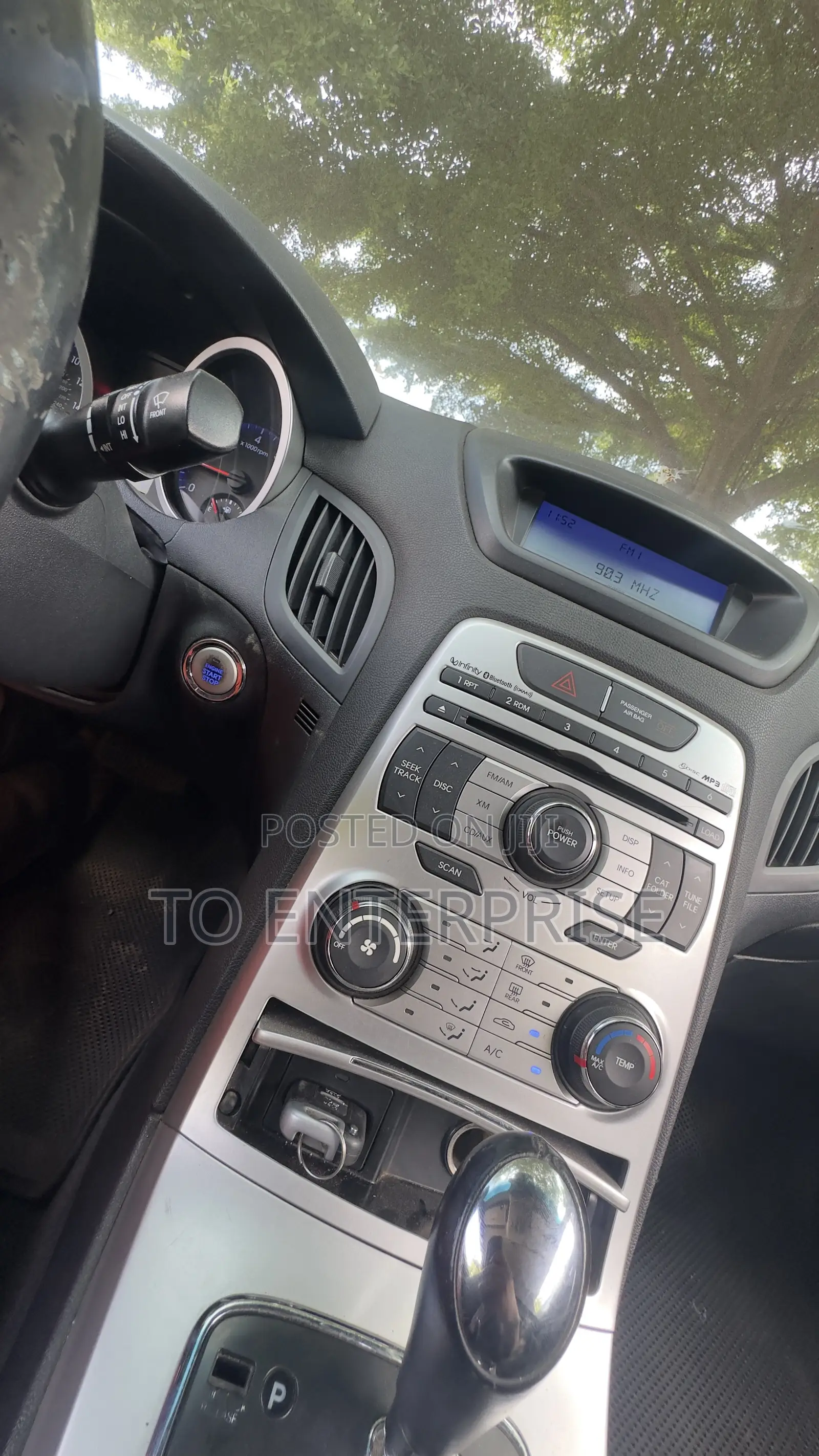 Hyundai Genesis 2011 Silver
