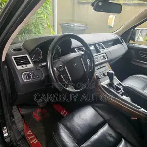 Land Rover Range Rover Sport Supercharged 4x4 (5.0L 8cyl 6A) 2011 Black
