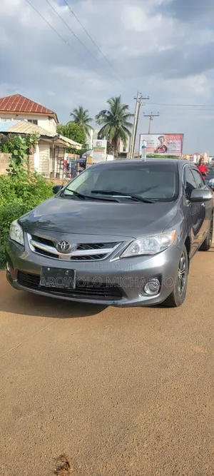Toyota Corolla 2014 Black
