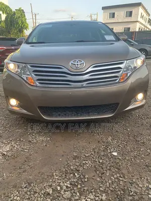 Toyota Venza AWD 2011 Brown
