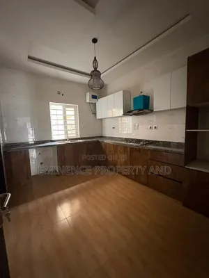 4bdrm Duplex in Thomas Estate for rent