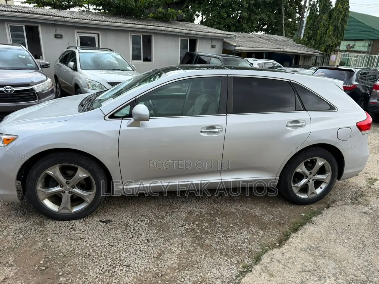 Toyota Venza AWD 2010 Silver
