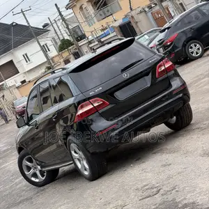 Mercedes-Benz M Class ML350 4MATIC 4dr SUV AWD (3.5L 6cyl 7A) 2015