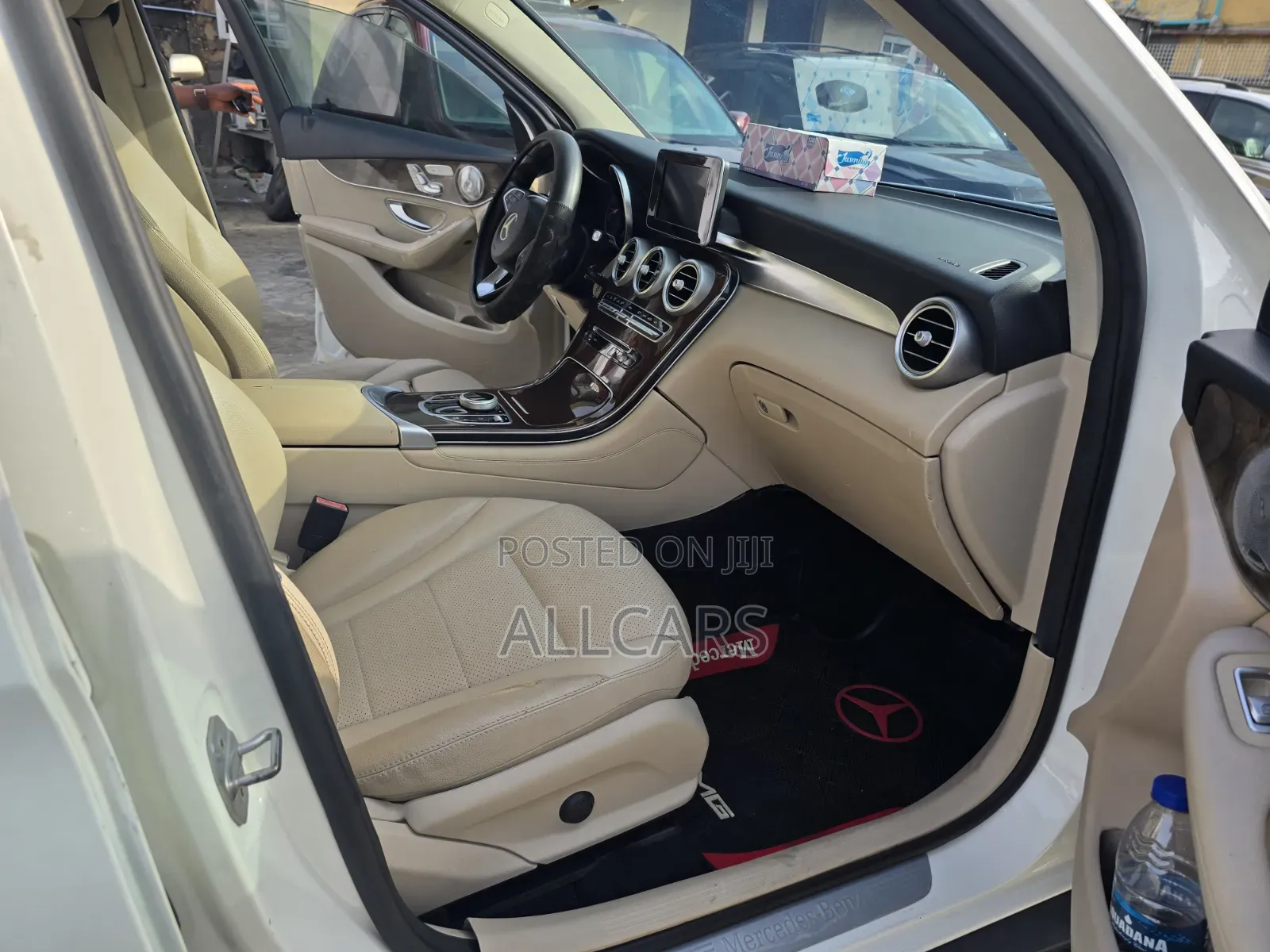 Mercedes-Benz GLC-Class 2017 White