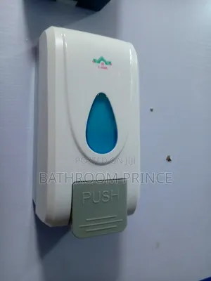 Bold White Manual Liquid Soap Dispenser (001)