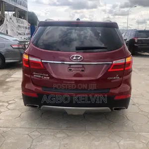 Hyundai Santa Fe 2015 Red
