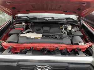 Toyota Tundra 2022 Red