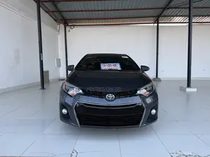 Toyota Corolla 2015 Blue