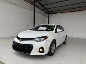 Toyota Corolla 2014 White