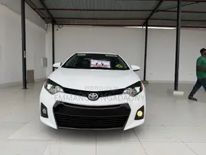 Toyota Corolla 2014 White