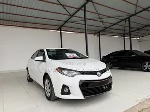 Toyota Corolla 2014 White