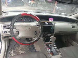 Toyota Avalon 3.0 2000 Black