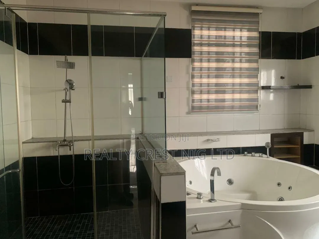 5bdrm Duplex in Ikeja GRA for rent