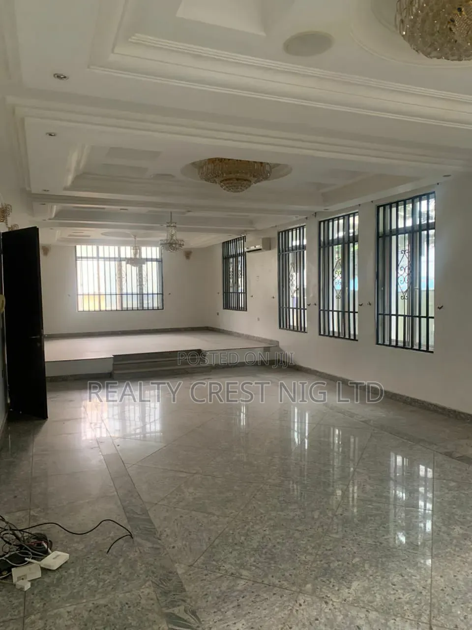5bdrm Duplex in Ikeja GRA for rent