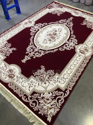 5x7fts Wine and Cream Quality Arabian Center Rug