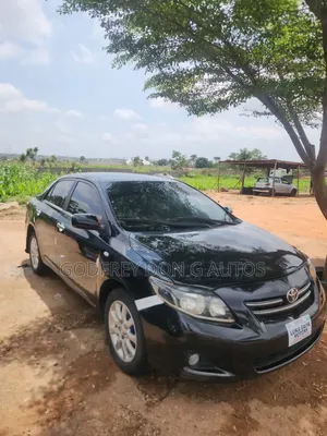 Toyota Corolla 2010 Black