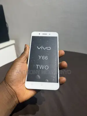Vivo Y66i 32 GB Gold