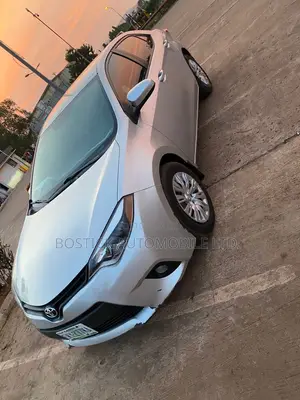 Toyota Corolla LE Eco Plus 4dr Sedan (1.8L 4cyl CVT) 2015 Silver