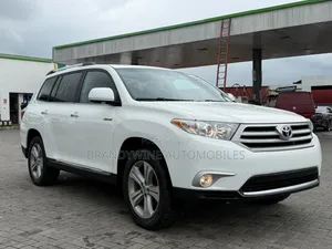 Toyota Highlander 2013 Off white
