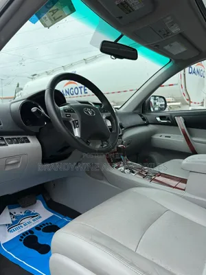 Toyota Highlander 2013 Off white