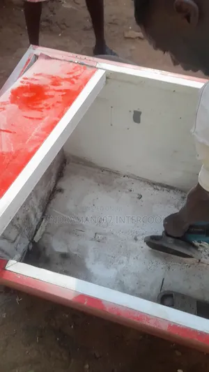 Refrigerators Technician