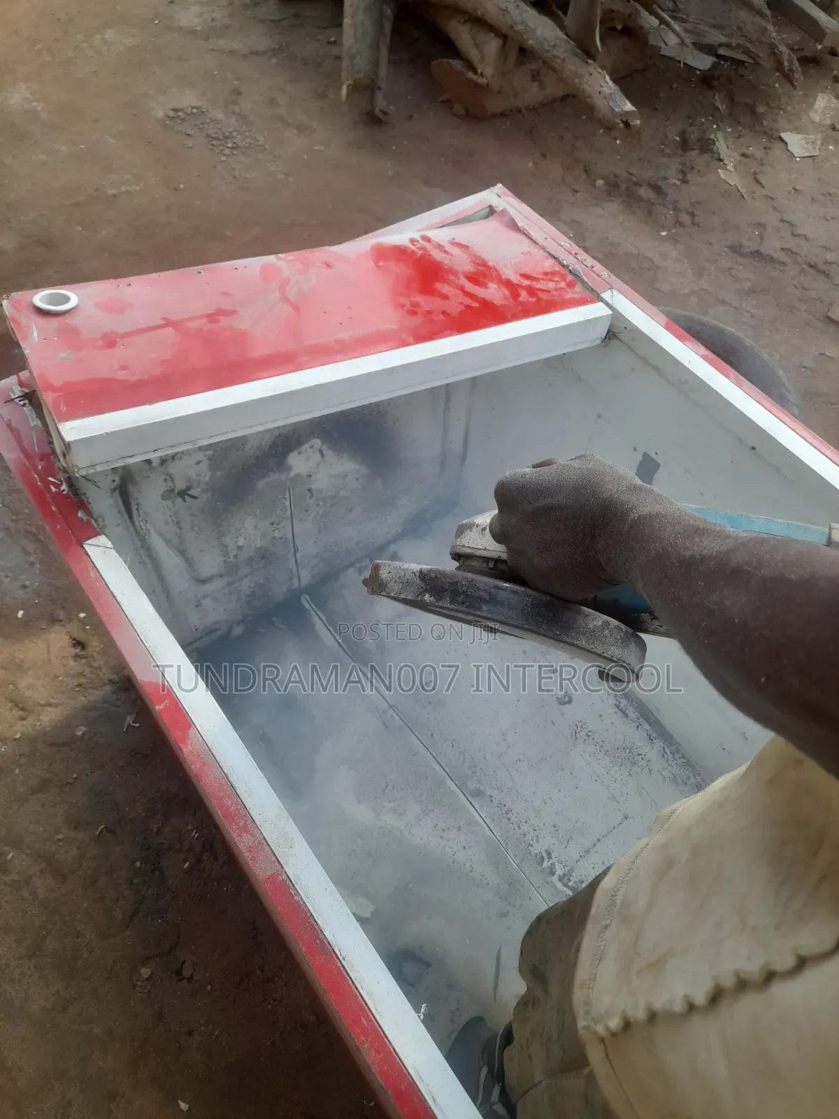 Refrigerators Technician