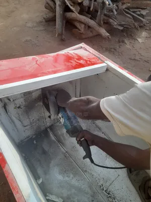 Refrigerators Technician