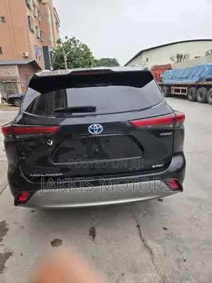 Toyota Highlander 2024 Black