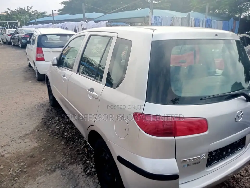 Mazda 2 2005 Silver